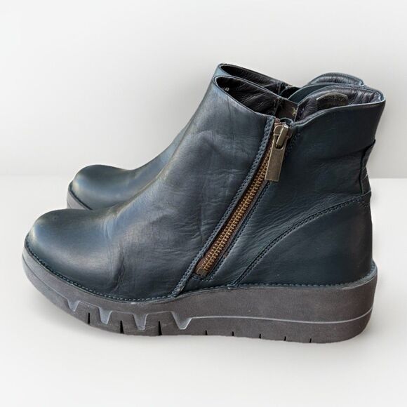 Mizz Mooz Lass Women's Blue Leather Wedge Booties Size 40 Zip Comfort Boots 9.5 - Picture 6 of 9